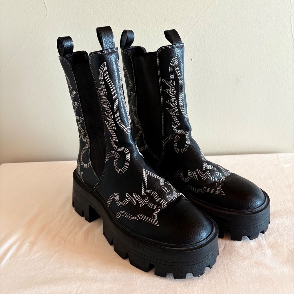 Asos Auction Western Stitch Chelsea‎ Ankle Boots Chunky Platform Lug Sole SZ 6